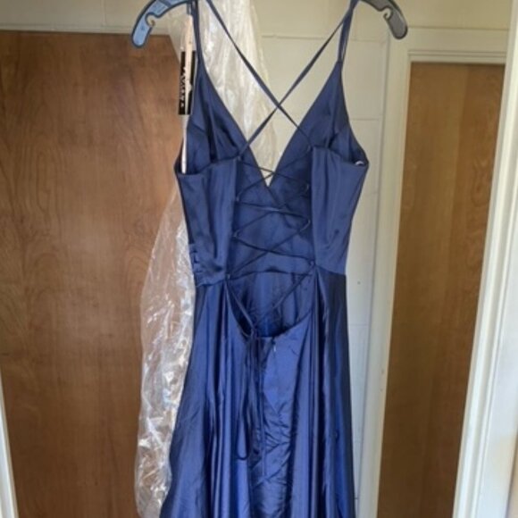 NWT Faviana S10429 Polyester Prom Dress Blue Size 6 - Picture 8 of 10